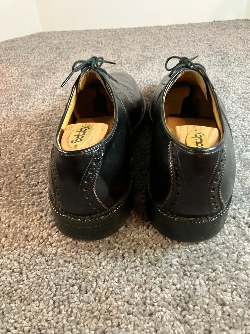 Johnston & Murphy comes shoe